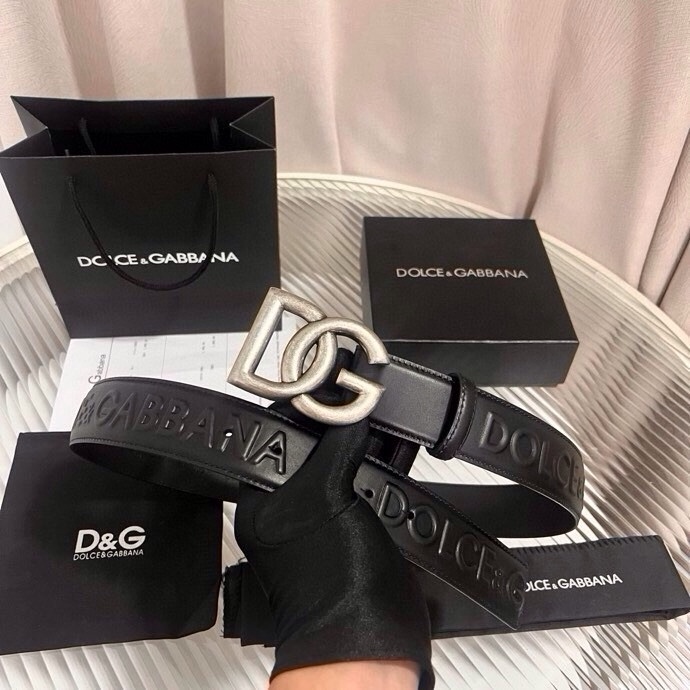 Dolce&Gabbana 全新浮雕小牛皮腰带，满载干练态度，尽显巧思 ，宽度.40mm