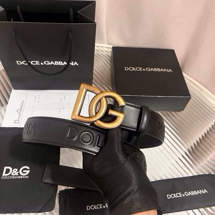 Dolce&Gabbana 全新浮雕小牛皮腰带，满载干练态度，尽显巧思 ，宽度.40mm
