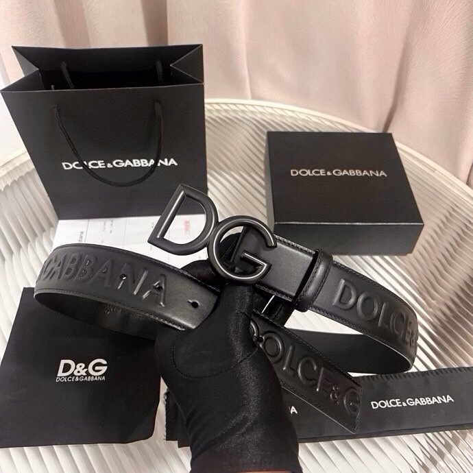 Dolce&Gabbana 全新浮雕小牛皮腰带，满载干练态度，尽显巧思 ，宽度.40mm