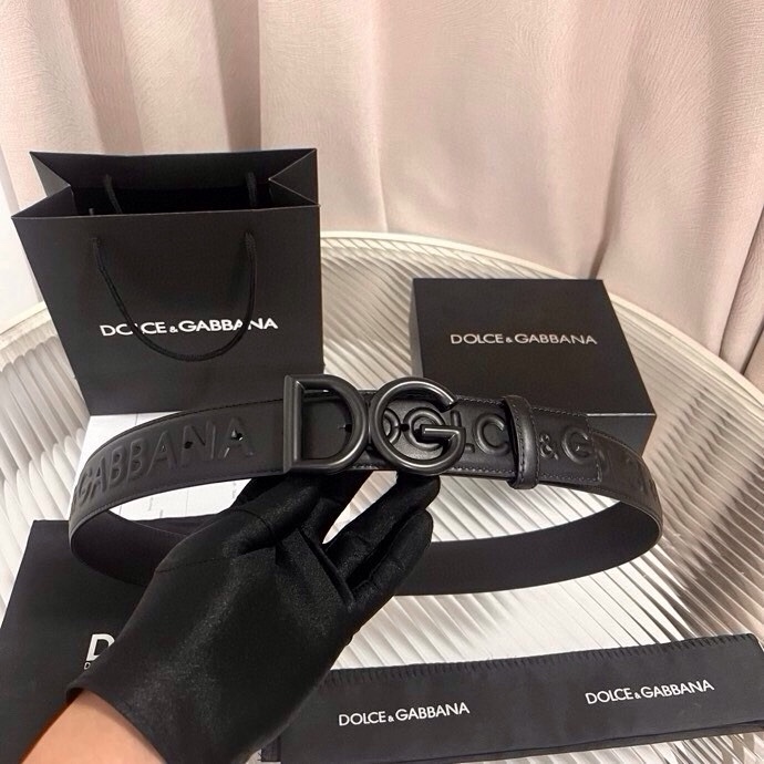 Dolce&Gabbana 全新浮雕小牛皮腰带，满载干练态度，尽显巧思 ，宽度.40mm