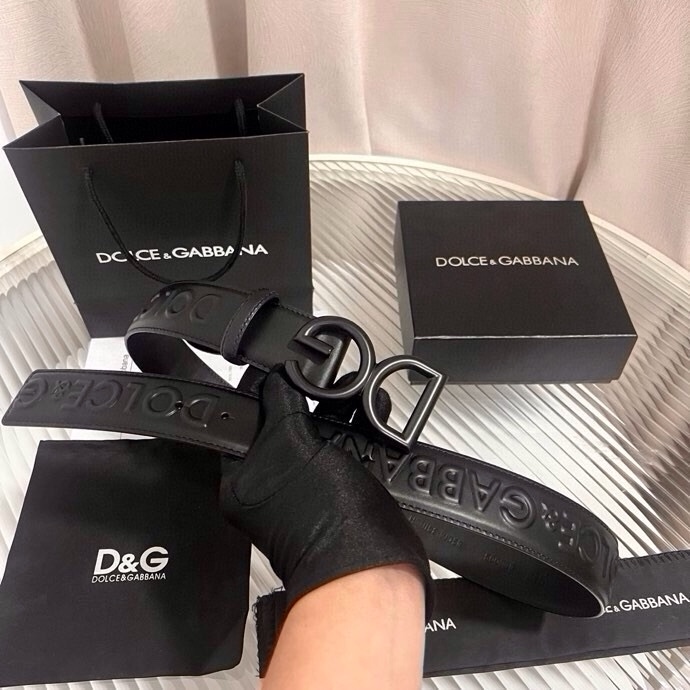 Dolce&Gabbana 全新浮雕小牛皮腰带，满载干练态度，尽显巧思 ，宽度.40mm