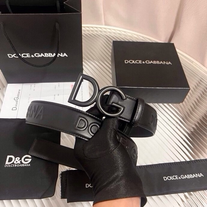 Dolce&Gabbana 全新浮雕小牛皮腰带，满载干练态度，尽显巧思 ，宽度.40mm