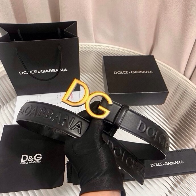 Dolce&Gabbana 全新浮雕小牛皮腰带，满载干练态度，尽显巧思 ，宽度.40mm
