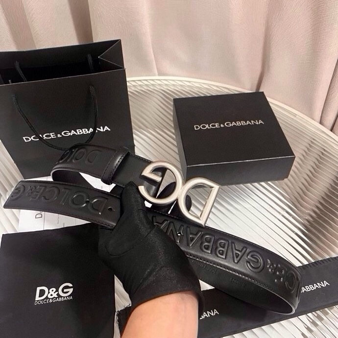 Dolce&Gabbana 全新浮雕小牛皮腰带，满载干练态度，尽显巧思 ，宽度.40mm