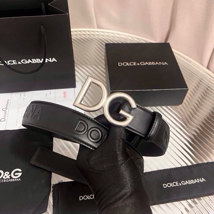Dolce&Gabbana 全新浮雕小牛皮腰带，满载干练态度，尽显巧思 ，宽度.40mm