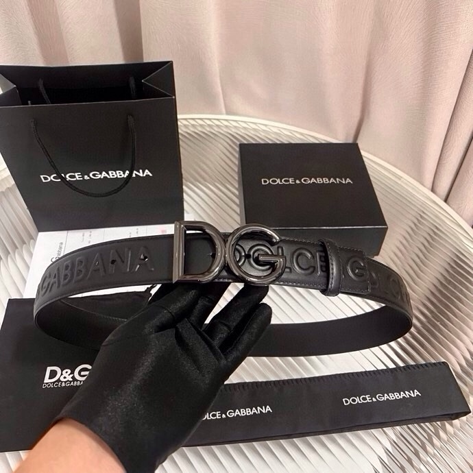 Dolce&Gabbana 全新浮雕小牛皮腰带，满载干练态度，尽显巧思 ，宽度.40mm