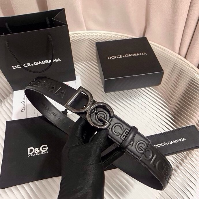 Dolce&Gabbana 全新浮雕小牛皮腰带，满载干练态度，尽显巧思 ，宽度.40mm