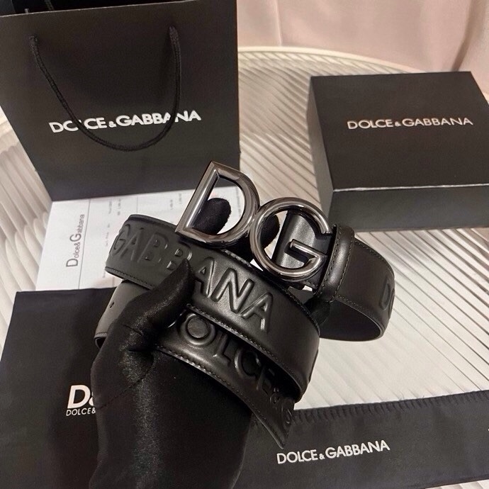 Dolce&Gabbana 全新浮雕小牛皮腰带，满载干练态度，尽显巧思 ，宽度.40mm