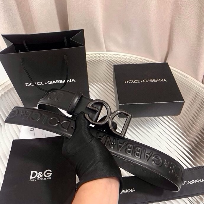 Dolce&Gabbana 全新浮雕小牛皮腰带，满载干练态度，尽显巧思 ，宽度.40mm