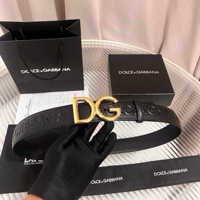 Dolce&Gabbana 全新浮雕小牛皮腰带，满载干练态度，尽显巧思 ，宽度.40mm