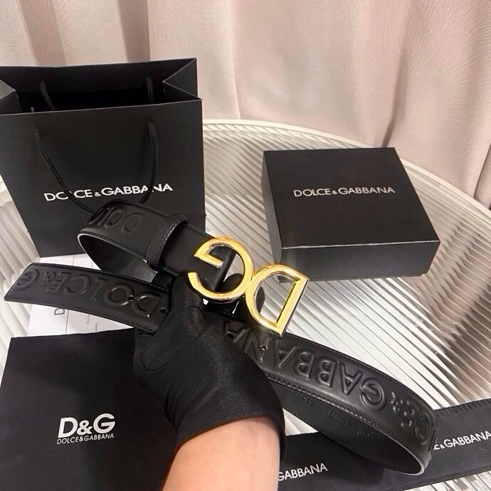 Dolce&Gabbana 全新浮雕小牛皮腰带，满载干练态度，尽显巧思 ，宽度.40mm