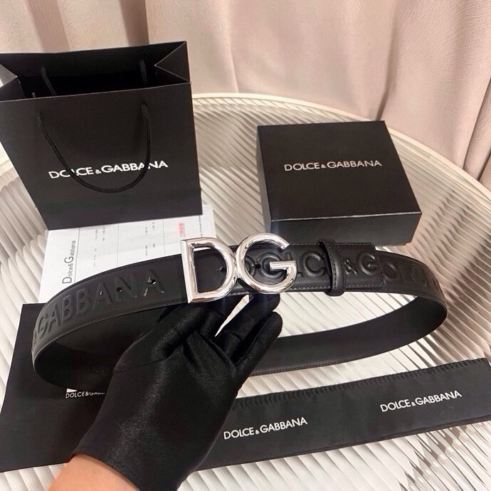 Dolce&Gabbana 全新浮雕小牛皮腰带，满载干练态度，尽显巧思 ，宽度.40mm