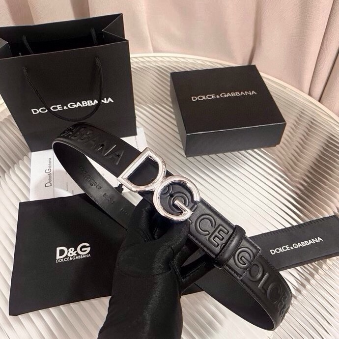 Dolce&Gabbana 全新浮雕小牛皮腰带，满载干练态度，尽显巧思 ，宽度.40mm