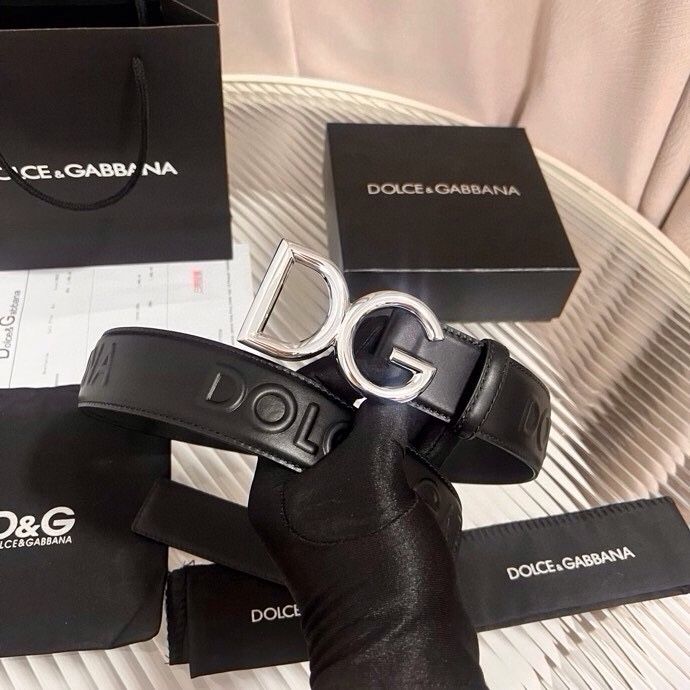 Dolce&Gabbana 全新浮雕小牛皮腰带，满载干练态度，尽显巧思 ，宽度.40mm