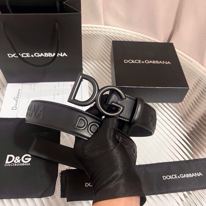 Dolce&Gabbana 全新浮雕小牛皮腰带，满载干练态度，尽显巧思 ，宽度.40mm