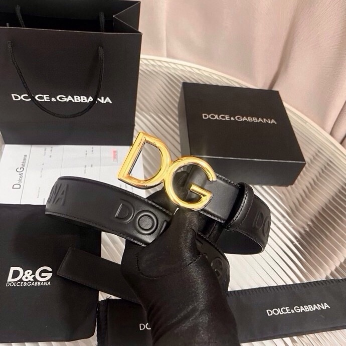 Dolce&Gabbana 全新浮雕小牛皮腰带，满载干练态度，尽显巧思 ，宽度.40mm