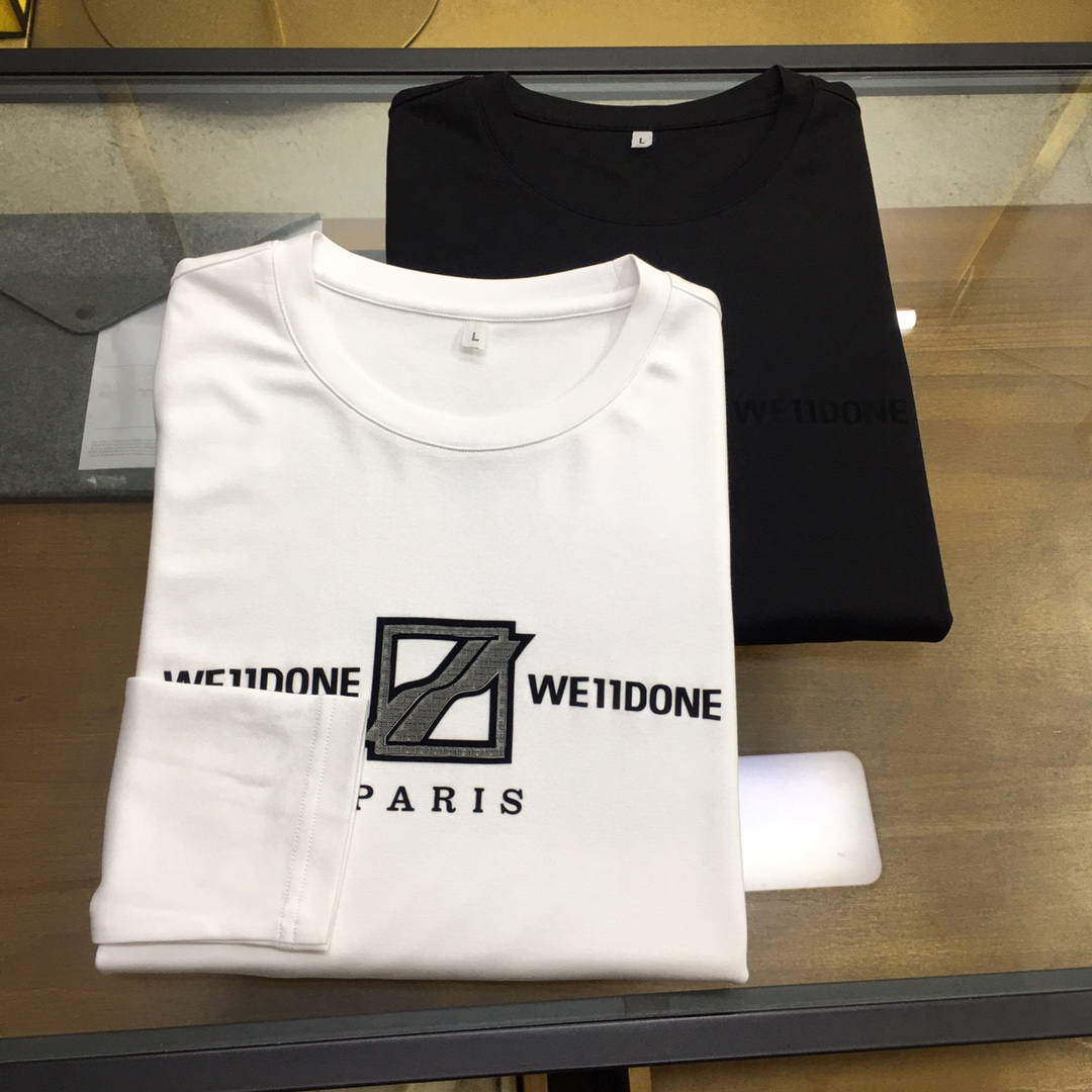 NO:648576,New product long T-shirt [Welldo...] New product in the seasonal counter, casual long-sleeved T-shirt [base], product from top trading company, heavy-duty high-end product, Italian origin, perfect and first-class appearance!  A single product with a strong sense of craftsmanship and logo design, which brings fashion aesthetics to the extreme. It is quite artistic and made of customized imported high-grade mercerized cotton material!  The fabric is soft and comfortable!  The details are designed in place, the construction is very unique and clever, the whole body is clean and neat, the lines are simple and elegant. It can be worn alone or as a base layer!  Color: White Black Size: M-5XL [Please state your height and weight when placing an order], tees, t-shirt, alexander wang19860909新品长T【Welldo...】 季专柜新品 休闲长袖T恤【打底】,顶级贸易公司货,重磅高端尖品,意大利原产 品相完美一流！工艺logo设计感超强的一款单品,将时装美学发挥到极致,相当有意境,定制进口高级丝光棉材质！面料柔软舒适！细节设计到位,非常别致巧妙的构建,通体干净利落,线条感简洁大方.单穿打底皆宜！ 颜色:白色 黑色 码数:M-5XL【下单请报身高体重】,,tees，t-shirt,alexander wang,Men's clothing