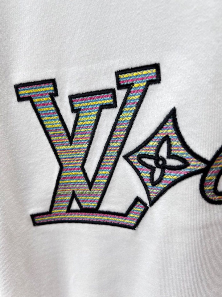 Louis Vuitton 路易威登LV 驴牌 最新爆款男女同款情侣款短袖圆领T恤，2025春夏新款首发