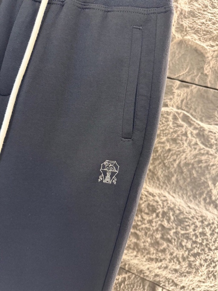 Brunello Cucinelli BC2025ss 秋冬新品，男士针织羊毛休闲裤长裤，高奢内敛低调，