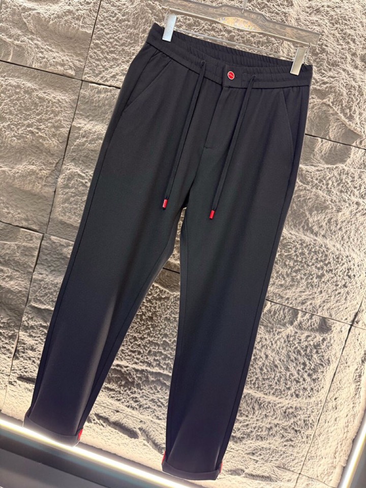 Kiton 奇顿 2025ss 秋冬新品精纺羊毛男士长裤休闲裤，高奢内敛低调，轻松驾驭不挑人 裁剪精细完