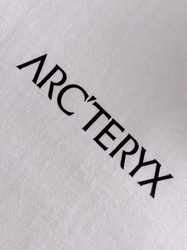 (Arcteryx）始祖鸟ARC 2025SS春夏最新款圆领时尚短袖T恤，官网同步，纯棉面料！贴肤舒适，