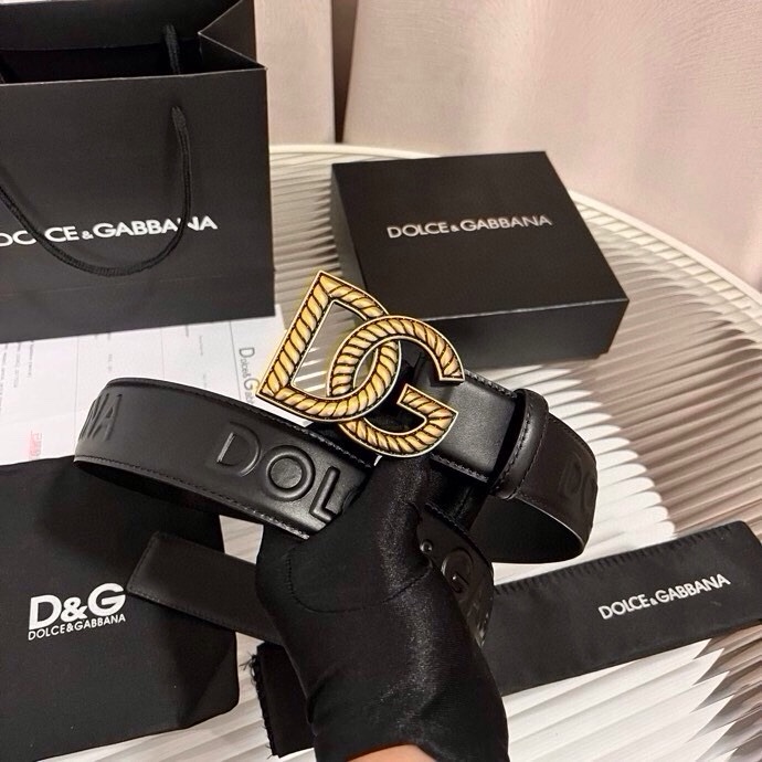Dolce&Gabbana  全新浮雕小牛皮腰带，满载干练态度，尽显巧思 ，宽度.40mm