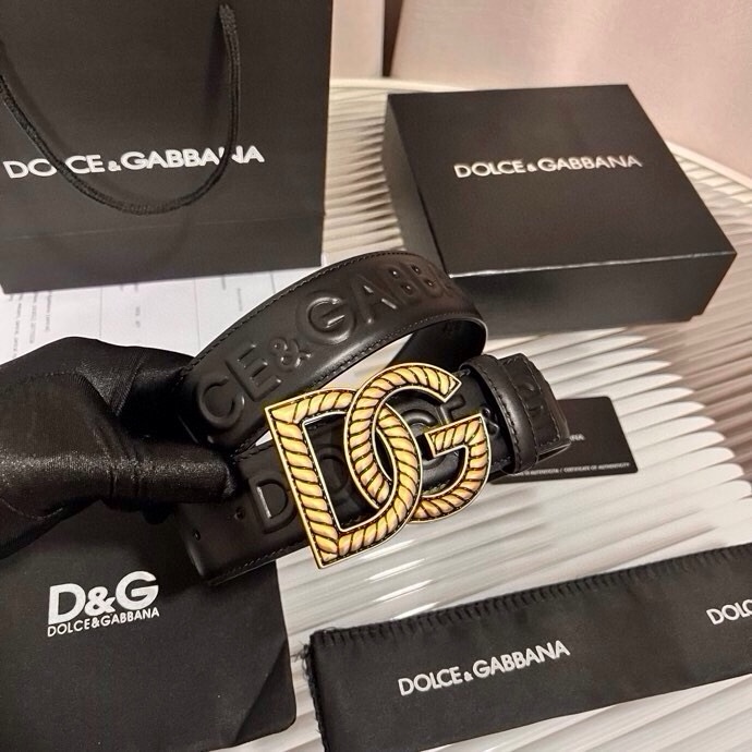 Dolce&Gabbana  全新浮雕小牛皮腰带，满载干练态度，尽显巧思 ，宽度.40mm
