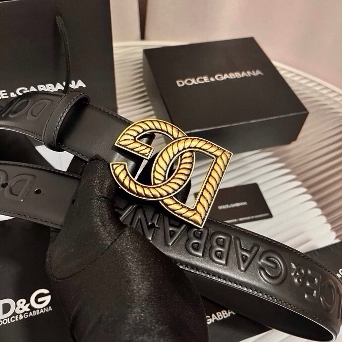 Dolce&Gabbana  全新浮雕小牛皮腰带，满载干练态度，尽显巧思 ，宽度.40mm