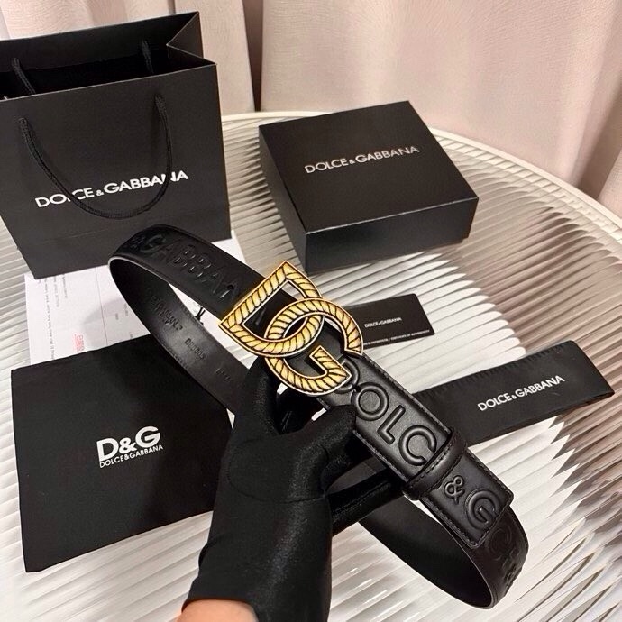 Dolce&Gabbana  全新浮雕小牛皮腰带，满载干练态度，尽显巧思 ，宽度.40mm