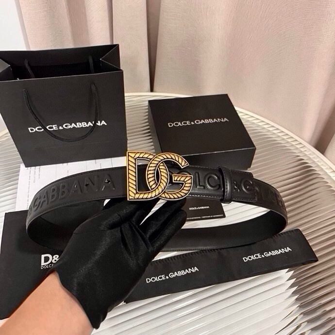 Dolce&Gabbana  全新浮雕小牛皮腰带，满载干练态度，尽显巧思 ，宽度.40mm