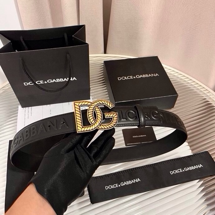 Dolce&Gabbana  全新浮雕小牛皮腰带，满载干练态度，尽显巧思 ，宽度.40mm