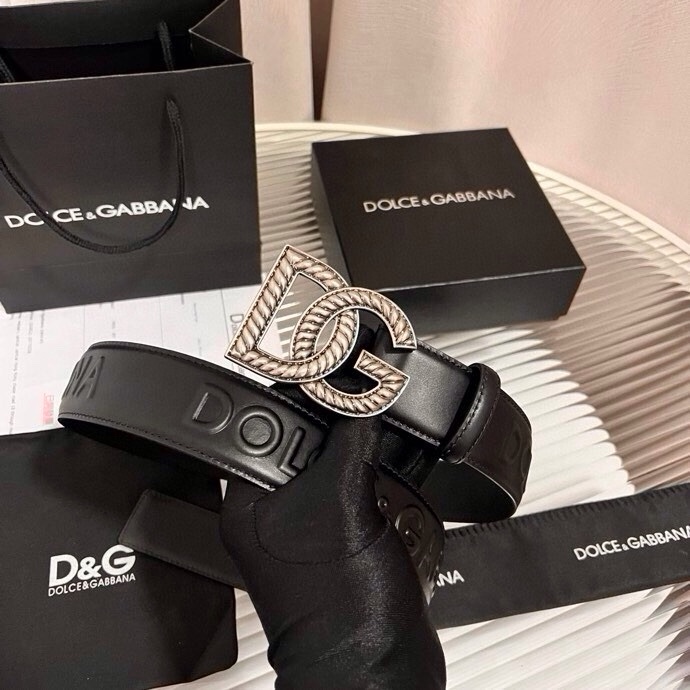 Dolce&Gabbana  全新浮雕小牛皮腰带，满载干练态度，尽显巧思 ，宽度.40mm