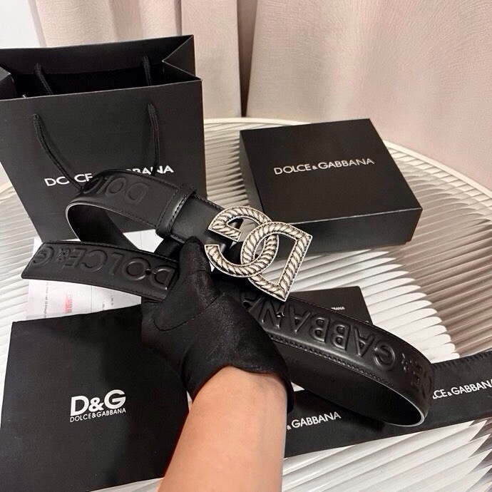 Dolce&Gabbana  全新浮雕小牛皮腰带，满载干练态度，尽显巧思 ，宽度.40mm