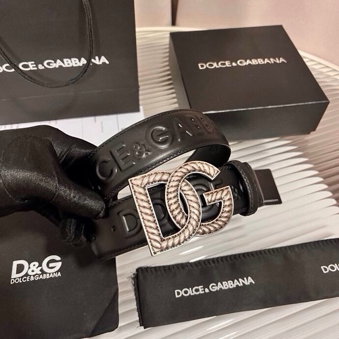 Dolce&Gabbana  全新浮雕小牛皮腰带，满载干练态度，尽显巧思 ，宽度.40mm