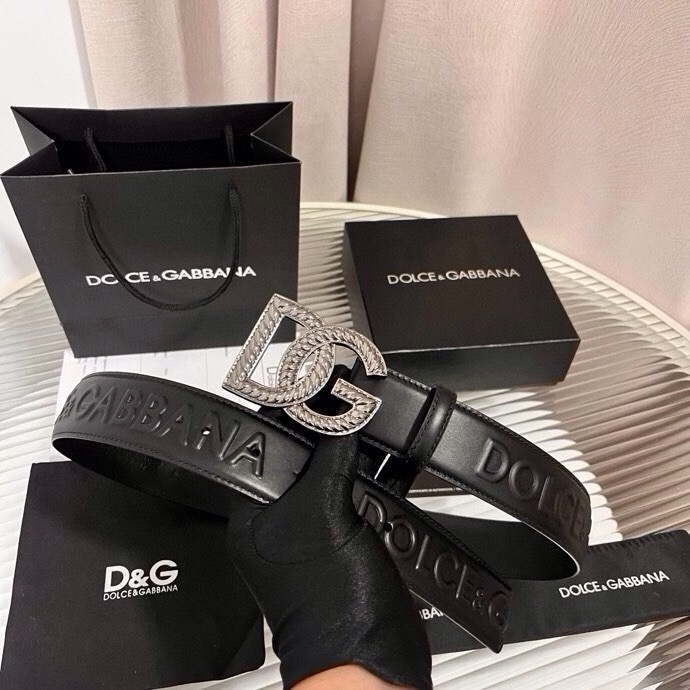 Dolce&Gabbana  全新浮雕小牛皮腰带，满载干练态度，尽显巧思 ，宽度.40mm
