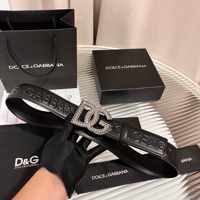 Dolce&Gabbana  全新浮雕小牛皮腰带，满载干练态度，尽显巧思 ，宽度.40mm