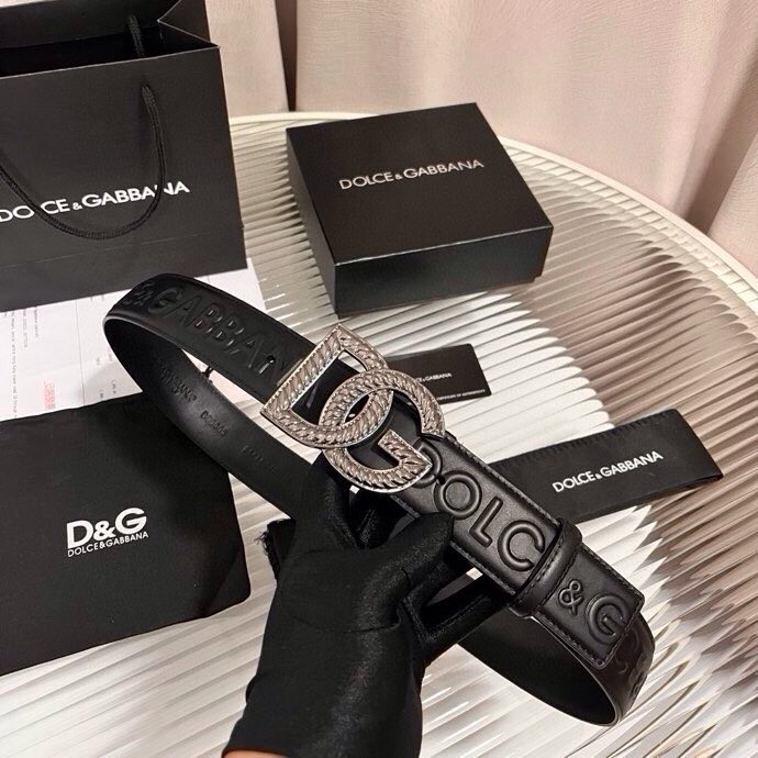 Dolce&Gabbana  全新浮雕小牛皮腰带，满载干练态度，尽显巧思 ，宽度.40mm