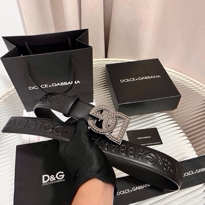 Dolce&Gabbana  全新浮雕小牛皮腰带，满载干练态度，尽显巧思 ，宽度.40mm