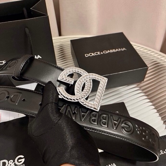 Dolce&Gabbana  全新浮雕小牛皮腰带，满载干练态度，尽显巧思 ，宽度.40mm