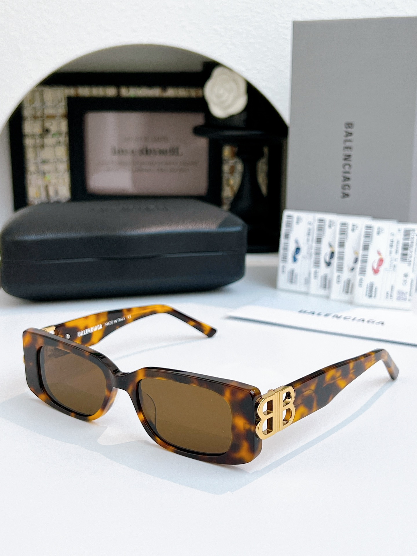 高版本权志龙同款𝗕𝗔𝗟𝗘𝗡𝗖𝗜𝗔𝗚𝗔 𝗠𝗢𝗗: 𝗕𝗕𝟬𝟬𝟵𝟲 𝗦𝗶𝘇𝗲 : 𝟱𝟭-𝟭𝟴-𝟭𝟯𝟬 🔝🔝