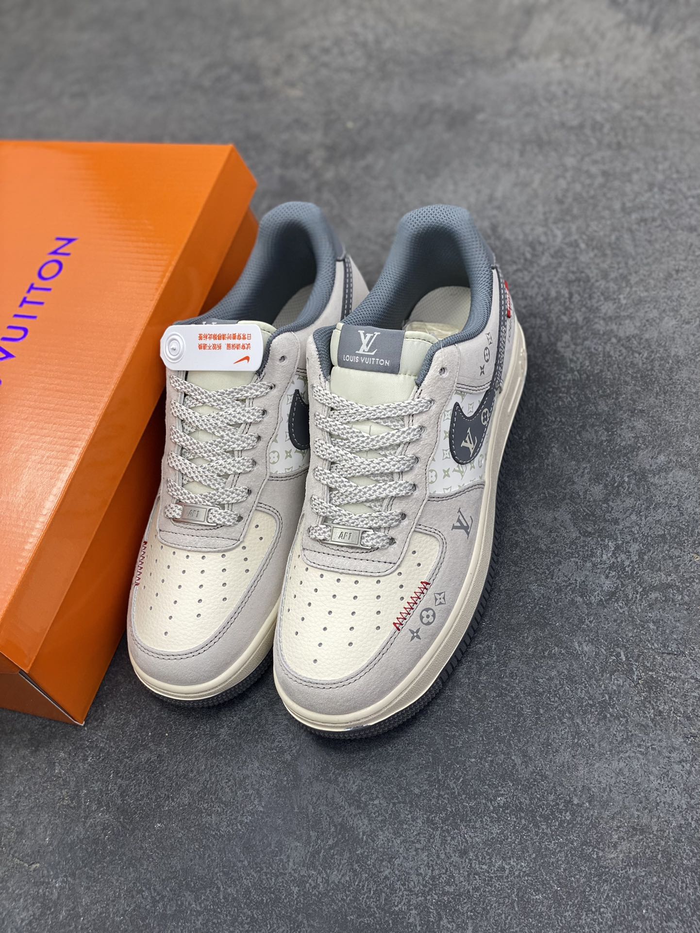 图片[8]-NIke Air Force 1 \’07 Low “LV联名——灰勾Nike织标”空军一号 低帮 运动鞋 休闲鞋 折边针车 工艺难度大 原楦头原纸板 原装鞋盒 定制五金配件 内置全掌气垫 原厂鞋底 货号：CX5050-Y25 尺码：36 36.5 37.5 38 38.5 39 40 40.5 41 42 42.5 43 44 44.5 45-选品中心