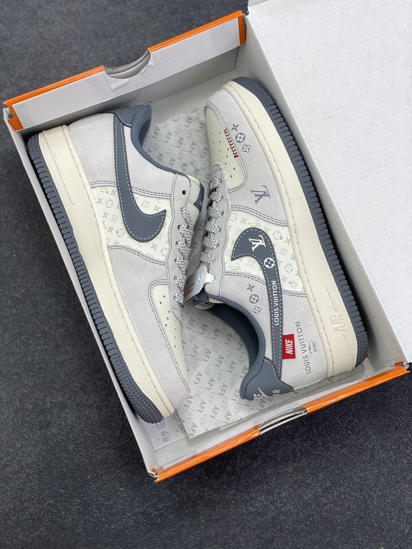 图片[9]-NIke Air Force 1 \’07 Low “LV联名——灰勾Nike织标”空军一号 低帮 运动鞋 休闲鞋 折边针车 工艺难度大 原楦头原纸板 原装鞋盒 定制五金配件 内置全掌气垫 原厂鞋底 货号：CX5050-Y25 尺码：36 36.5 37.5 38 38.5 39 40 40.5 41 42 42.5 43 44 44.5 45-选品中心