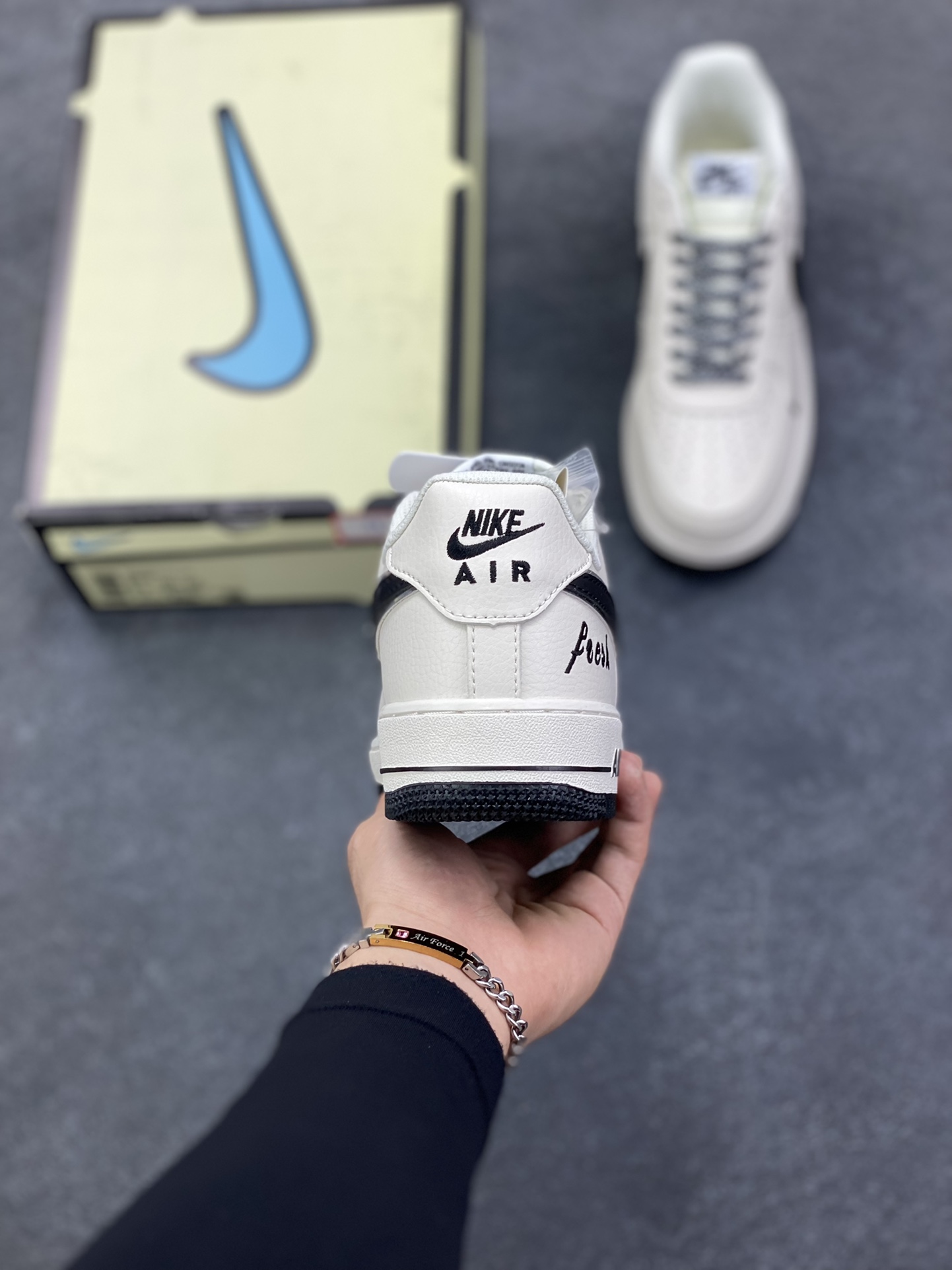 图片[4]-福利特价 Nike Air Force 1 Low \’07 “Keep Fresh”小勾低帮空军一号休闲板鞋 定制皮料 专属鞋盒 原楦原纸板 纯正空军版型 高清洁度 内置全掌气垫 货号：BM2023-102 尺码：36 36.5 37.5 38 38.5 39 40 40.5 41 42 42.5 43 44 44.5 45-选品中心