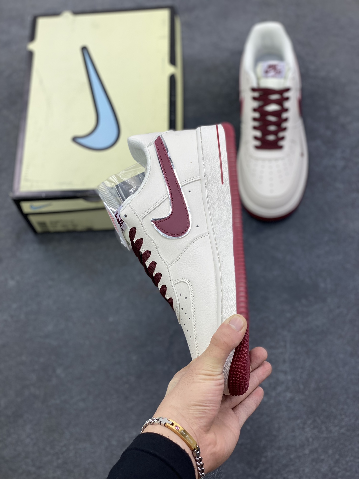 图片[3]-福利特价 Nike Air Force 1 Low \’07 “Keep Fresh”小勾低帮空军一号休闲板鞋 定制皮料 专属鞋盒 原楦原纸板 纯正空军版型 高清洁度 内置全掌气垫 货号：BM2023-102 尺码：36 36.5 37.5 38 38.5 39 40 40.5 41 42 42.5 43 44 44.5 45-选品中心