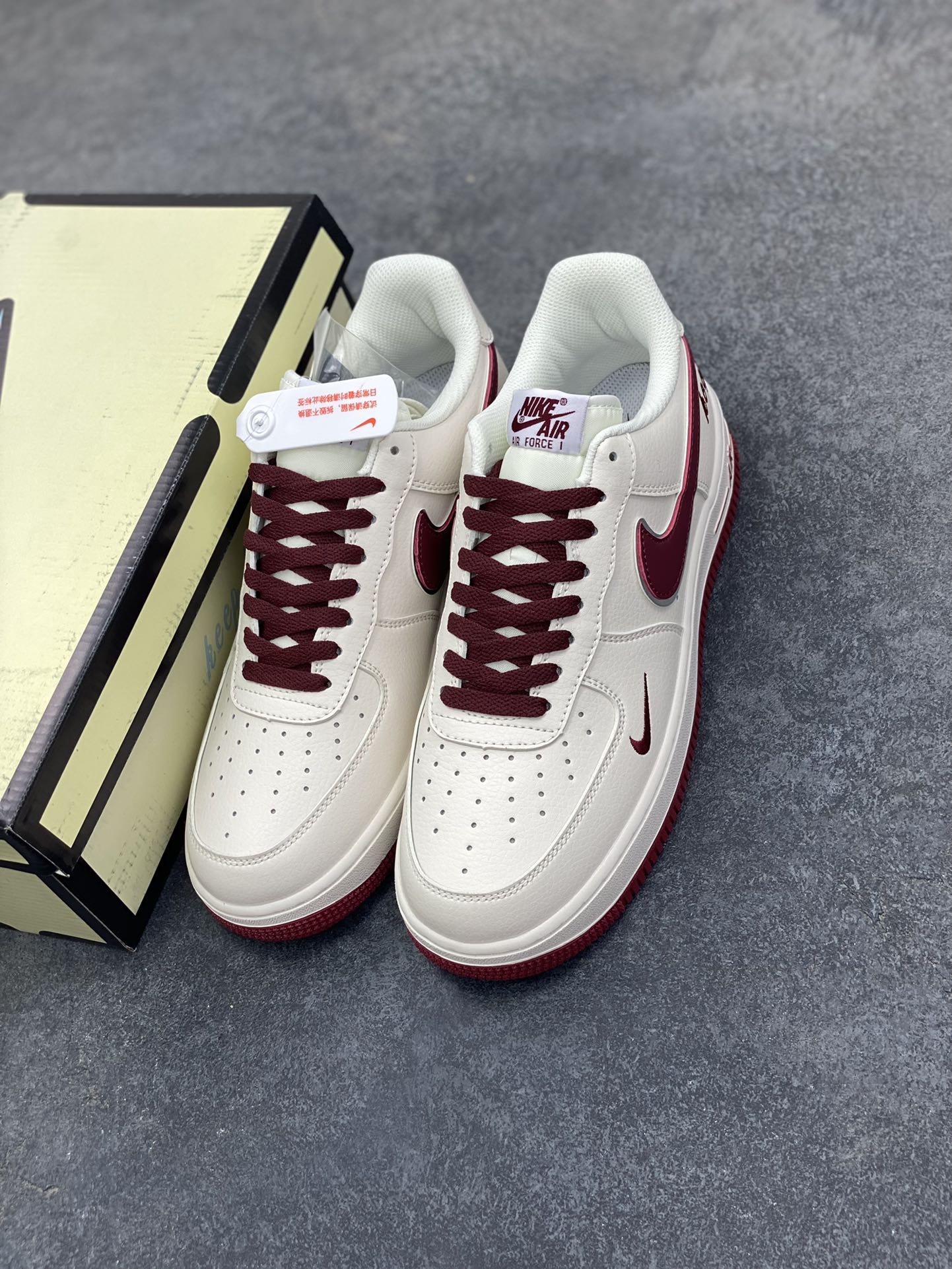 图片[8]-福利特价 Nike Air Force 1 Low \’07 “Keep Fresh”小勾低帮空军一号休闲板鞋 定制皮料 专属鞋盒 原楦原纸板 纯正空军版型 高清洁度 内置全掌气垫 货号：BM2023-102 尺码：36 36.5 37.5 38 38.5 39 40 40.5 41 42 42.5 43 44 44.5 45-选品中心