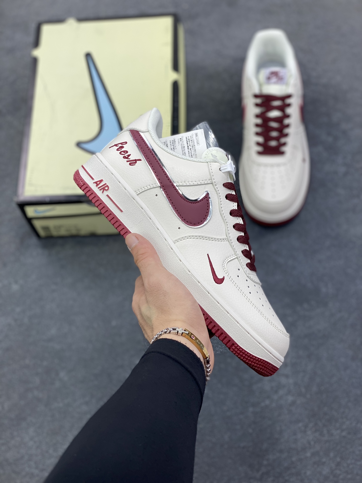福利特价 Nike Air Force 1 Low \’07 “Keep Fresh”小勾低帮空军一号休闲板鞋 定制皮料 专属鞋盒 原楦原纸板 纯正空军版型 高清洁度 内置全掌气垫 货号:BM2023-102 尺码:36 36.5 37.5 38 38.5 39 40 40.5 41 42 42.5 43 44 44.5 45-选品中心