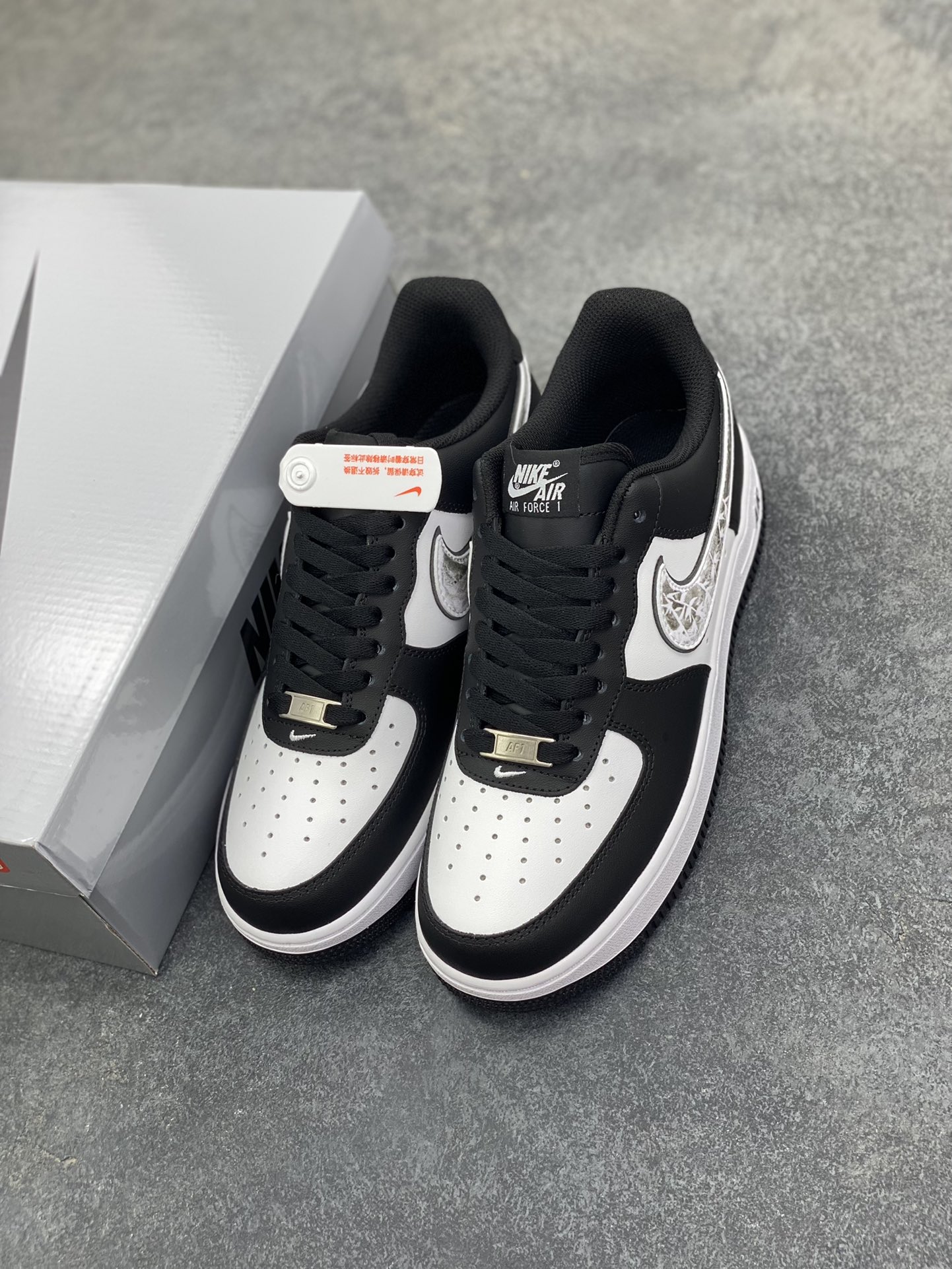 图片[8]-Nike Air Force 1 Low’07 黑白裂纹 空军一号低帮休闲板鞋 定制皮料 定制鞋盒 原楦原纸板 纯正空军版型 内置全掌气垫 货号：ZH0316-118 尺码：36 36.5 37.5 38 38.5 39 40 40.5 41 42 42.5 43 44 44.5 45-选品中心
