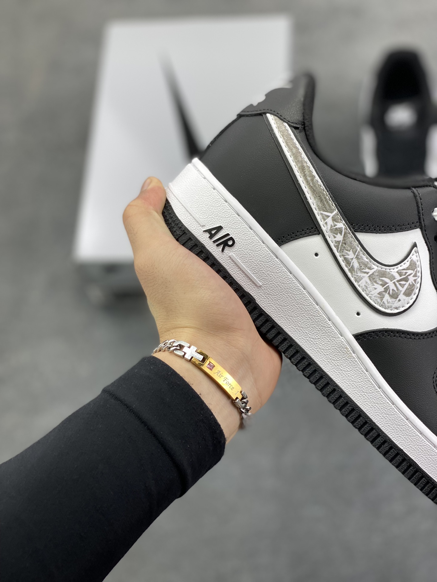 图片[6]-Nike Air Force 1 Low’07 黑白裂纹 空军一号低帮休闲板鞋 定制皮料 定制鞋盒 原楦原纸板 纯正空军版型 内置全掌气垫 货号：ZH0316-118 尺码：36 36.5 37.5 38 38.5 39 40 40.5 41 42 42.5 43 44 44.5 45-选品中心