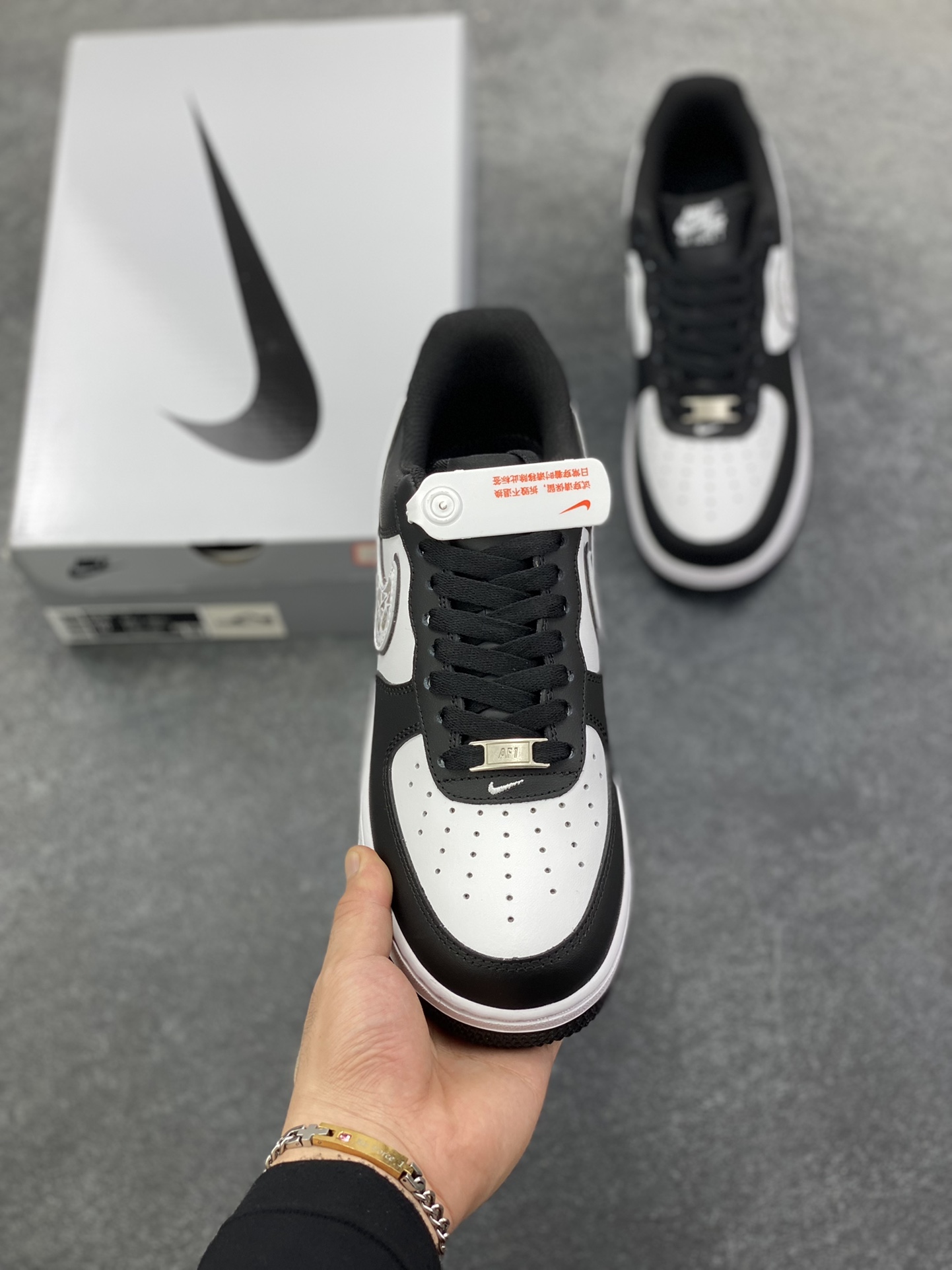 图片[2]-Nike Air Force 1 Low’07 黑白裂纹 空军一号低帮休闲板鞋 定制皮料 定制鞋盒 原楦原纸板 纯正空军版型 内置全掌气垫 货号：ZH0316-118 尺码：36 36.5 37.5 38 38.5 39 40 40.5 41 42 42.5 43 44 44.5 45-选品中心