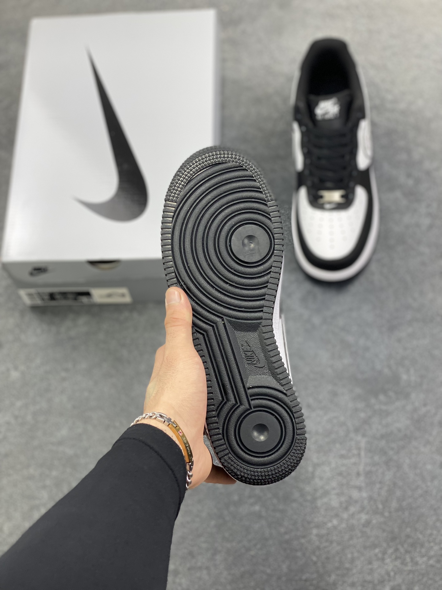 图片[5]-Nike Air Force 1 Low’07 黑白裂纹 空军一号低帮休闲板鞋 定制皮料 定制鞋盒 原楦原纸板 纯正空军版型 内置全掌气垫 货号：ZH0316-118 尺码：36 36.5 37.5 38 38.5 39 40 40.5 41 42 42.5 43 44 44.5 45-选品中心